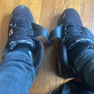 Jordan 8s playoffs size 8.5